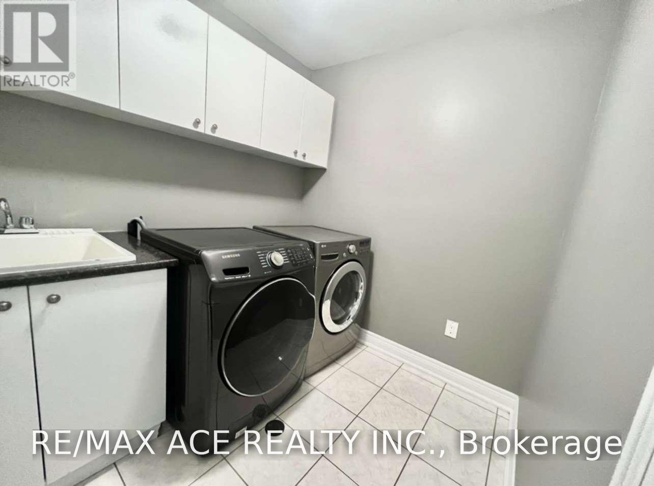 Upper - 73 Birch Tree Trail, Brampton, Ontario  L6P 3V5 - Photo 3 - W13704958