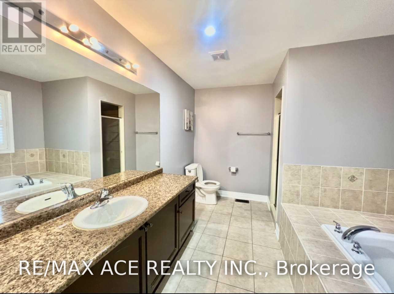 Upper - 73 Birch Tree Trail, Brampton, Ontario  L6P 3V5 - Photo 4 - W13704958