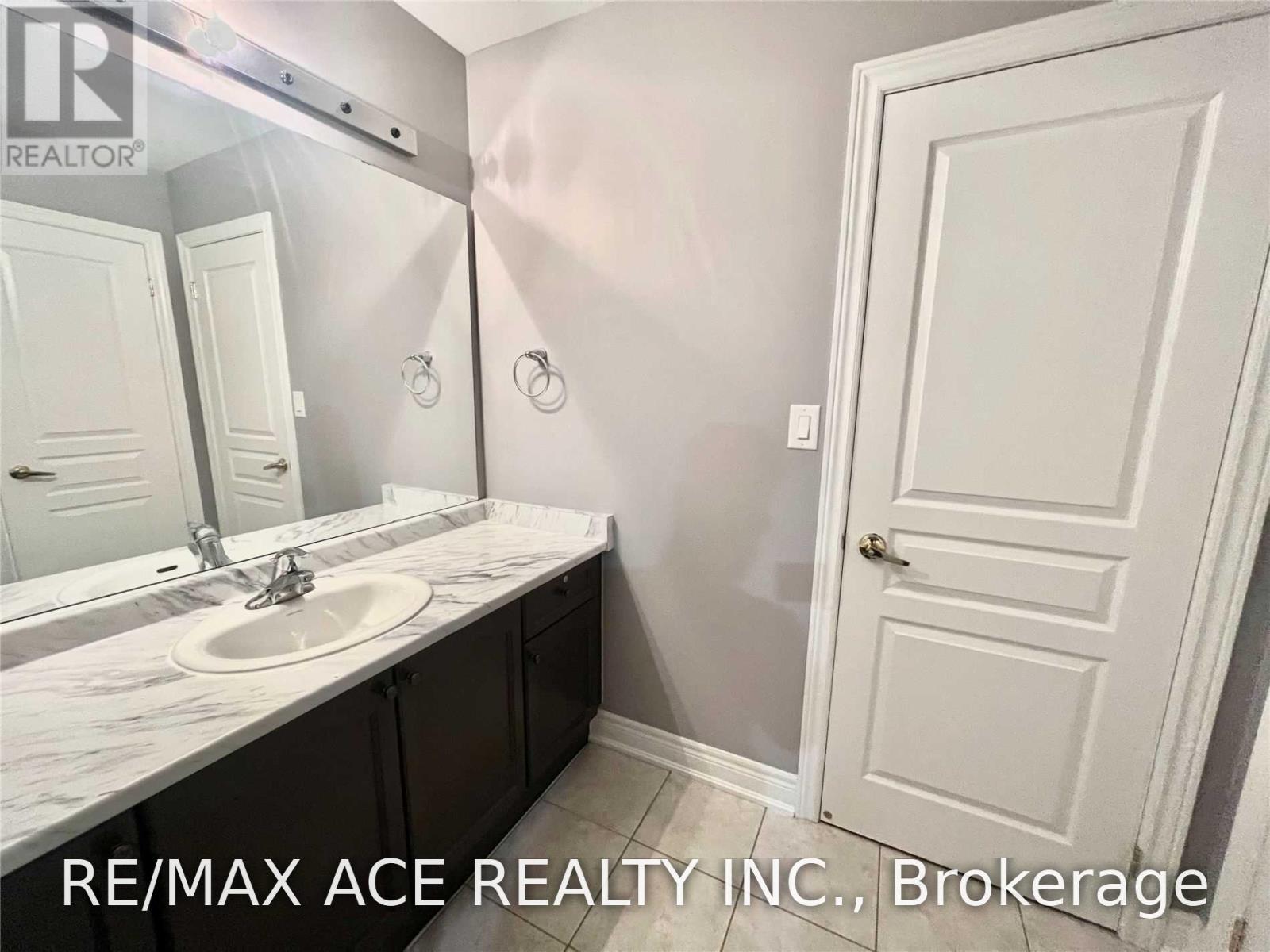 Upper - 73 Birch Tree Trail, Brampton, Ontario  L6P 3V5 - Photo 9 - W13704958