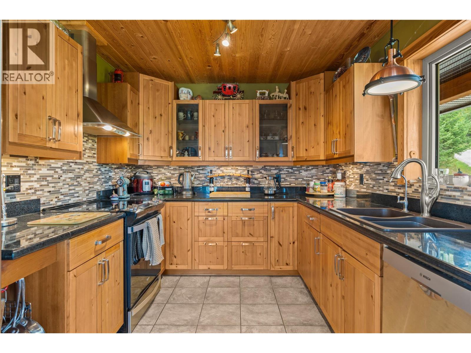 310 Grandview Bench Road, Grindrod, British Columbia V0E 1Y0 - Photo 25 - 10397780