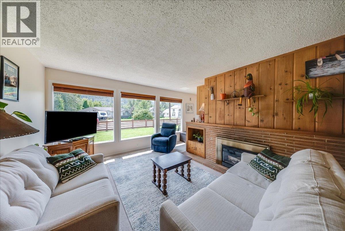 469 Forrest Drive, Trail, British Columbia  V1R 2H1 - Photo 23 - 10397894