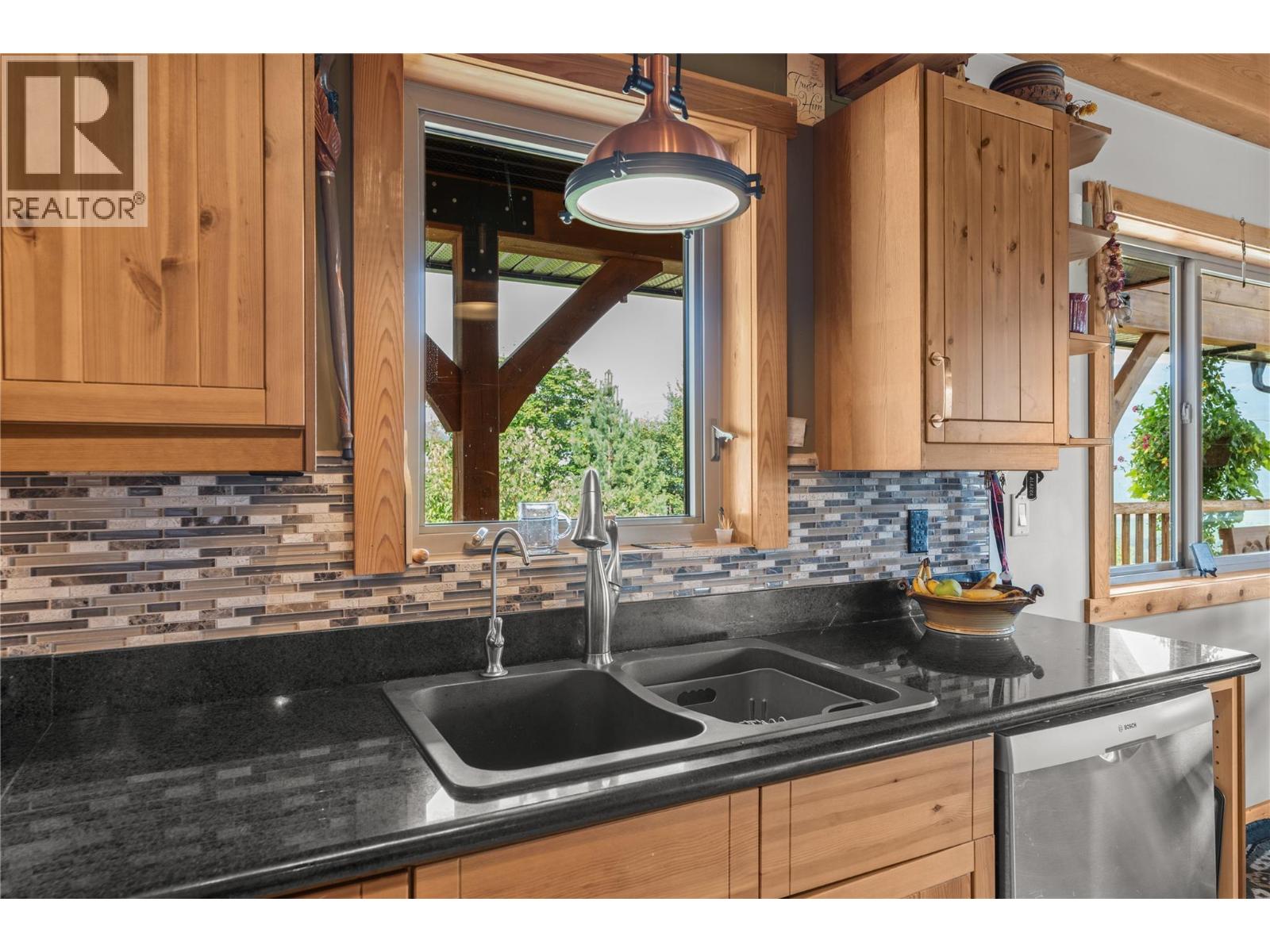 310 Grandview Bench Road, Grindrod, British Columbia V0E 1Y0 - Photo 16 - 10397780