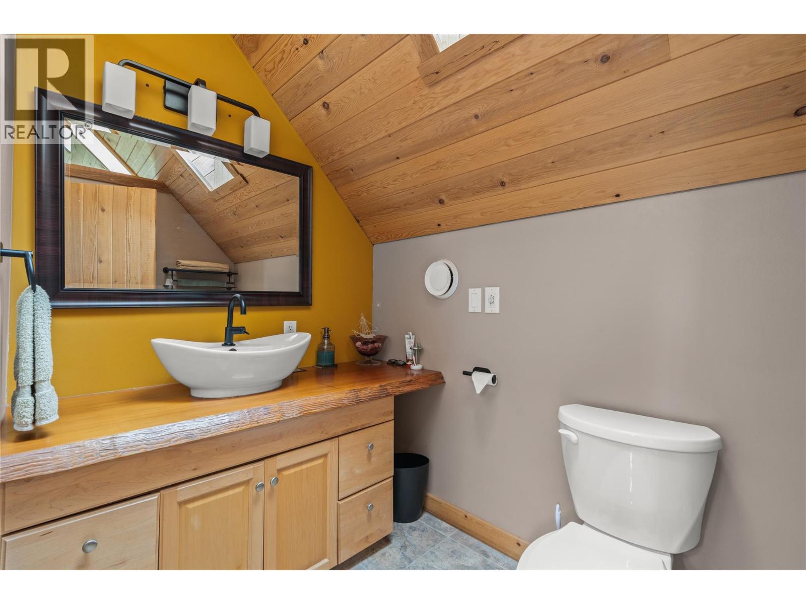 310 Grandview Bench Road, Grindrod, British Columbia V0E 1Y0 - Photo 35 - 10397780