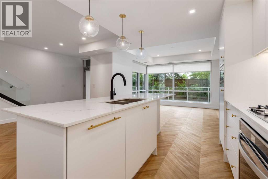 110, 8505 Broadcast Avenue SW, Calgary, Alberta  T3H 6B6 - Photo 6 - A2315857