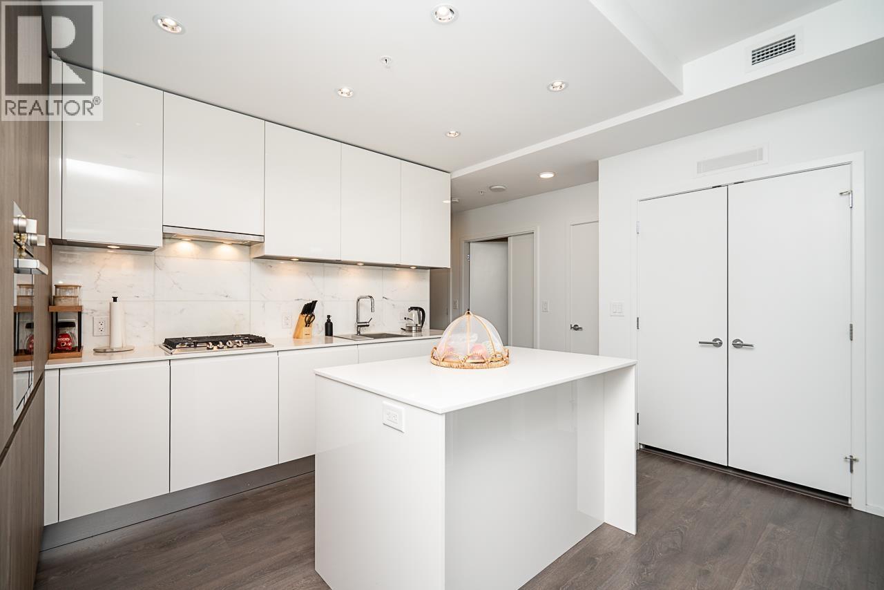 2407 4650 BRENTWOOD BOULEVARD, Burnaby, British Columbia