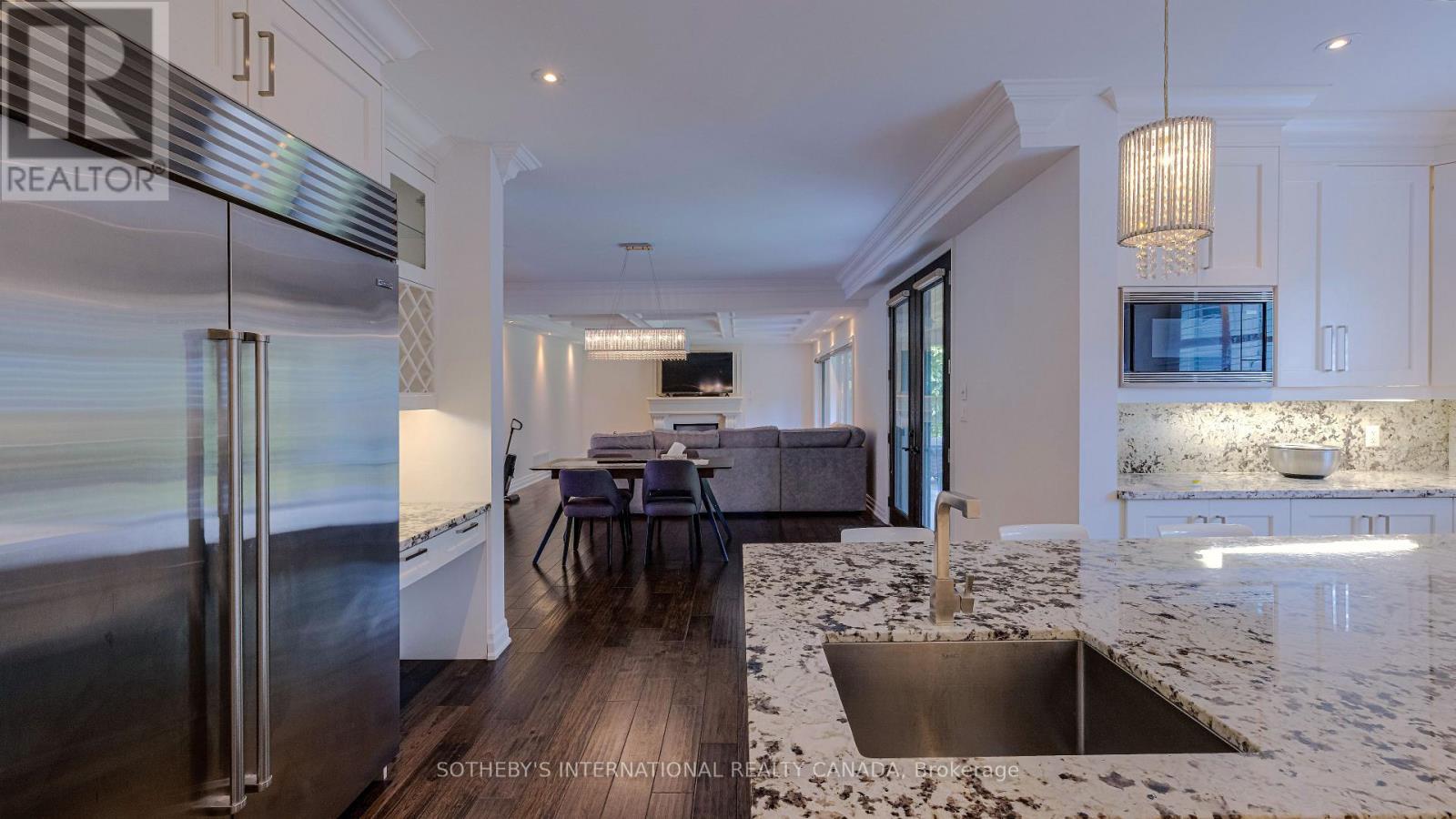 369 Lees Lane, Oakville, Ontario  L6L 4S4 - Photo 11 - W13474166