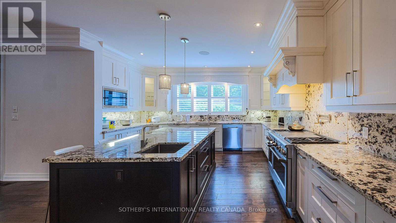 369 Lees Lane, Oakville, Ontario  L6L 4S4 - Photo 8 - W13474166