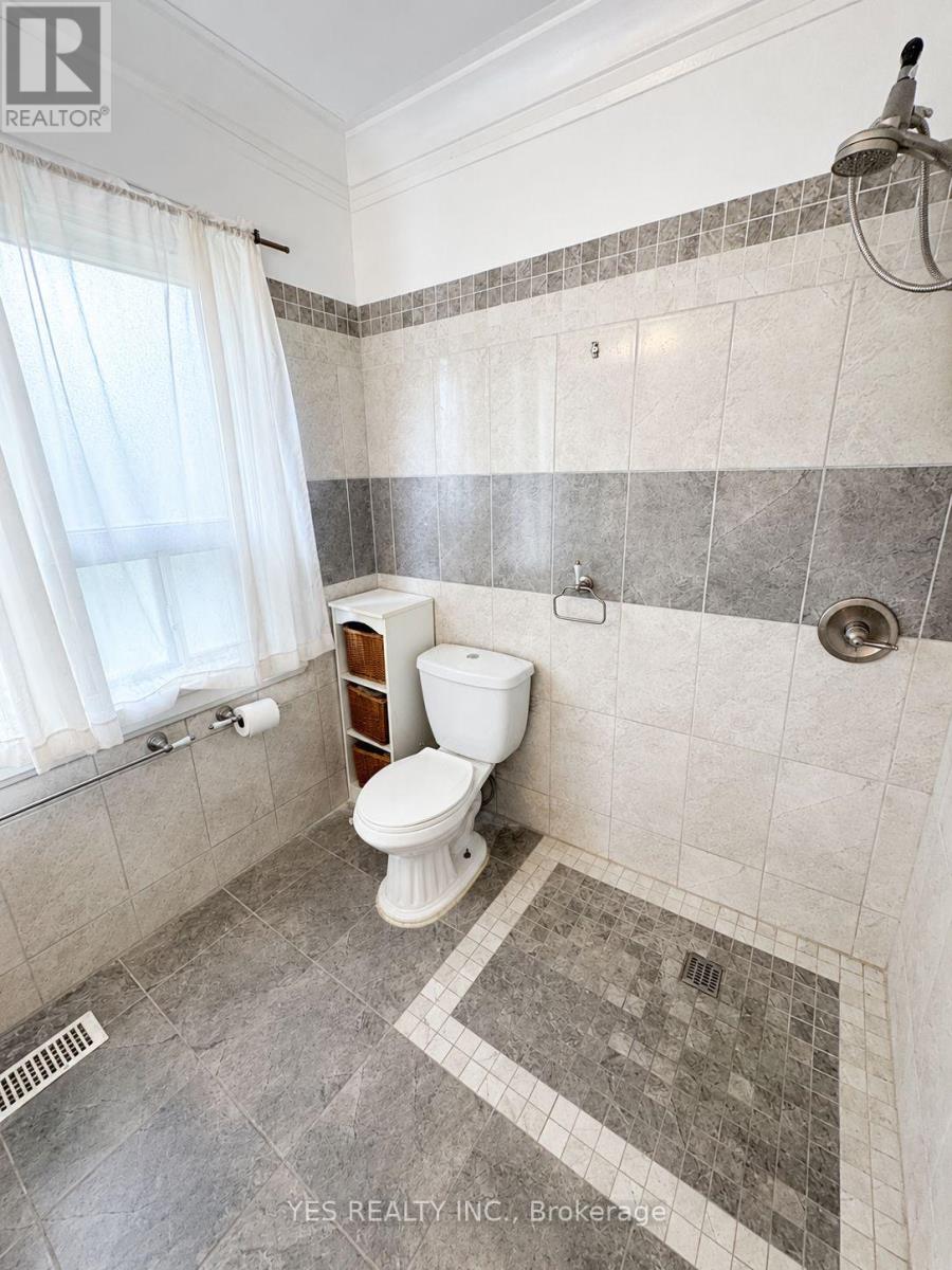 199 North Service Road, Mississauga, Ontario  L5A 1A4 - Photo 14 - W13147750