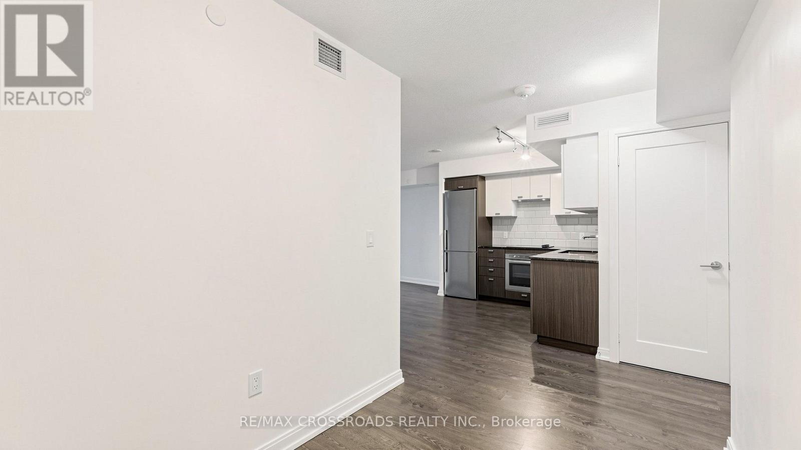 525 - 275 Village Green Square, Toronto, Ontario  M1S 0L8 - Photo 20 - E13704992