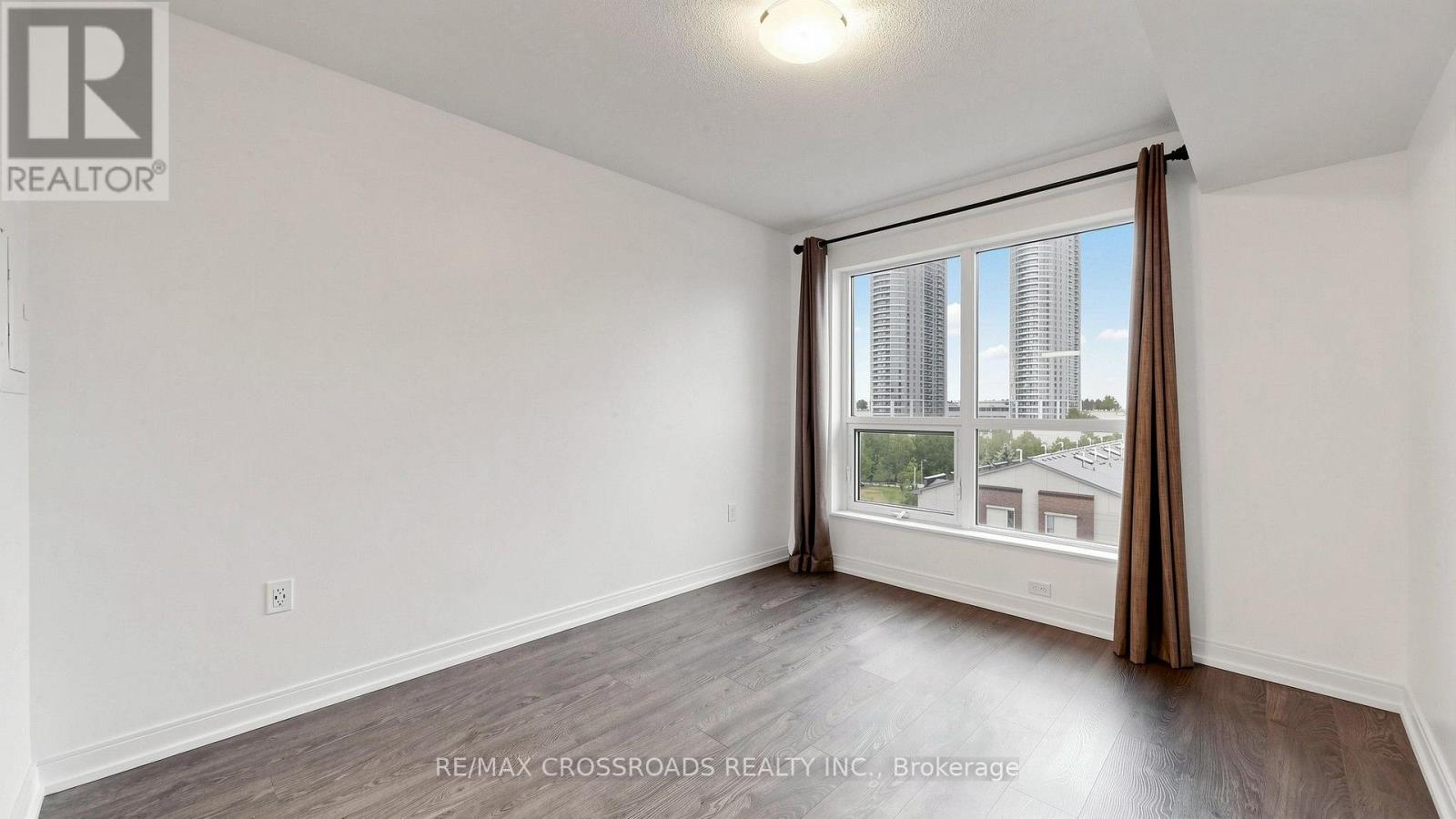 525 - 275 Village Green Square, Toronto, Ontario  M1S 0L8 - Photo 23 - E13704992