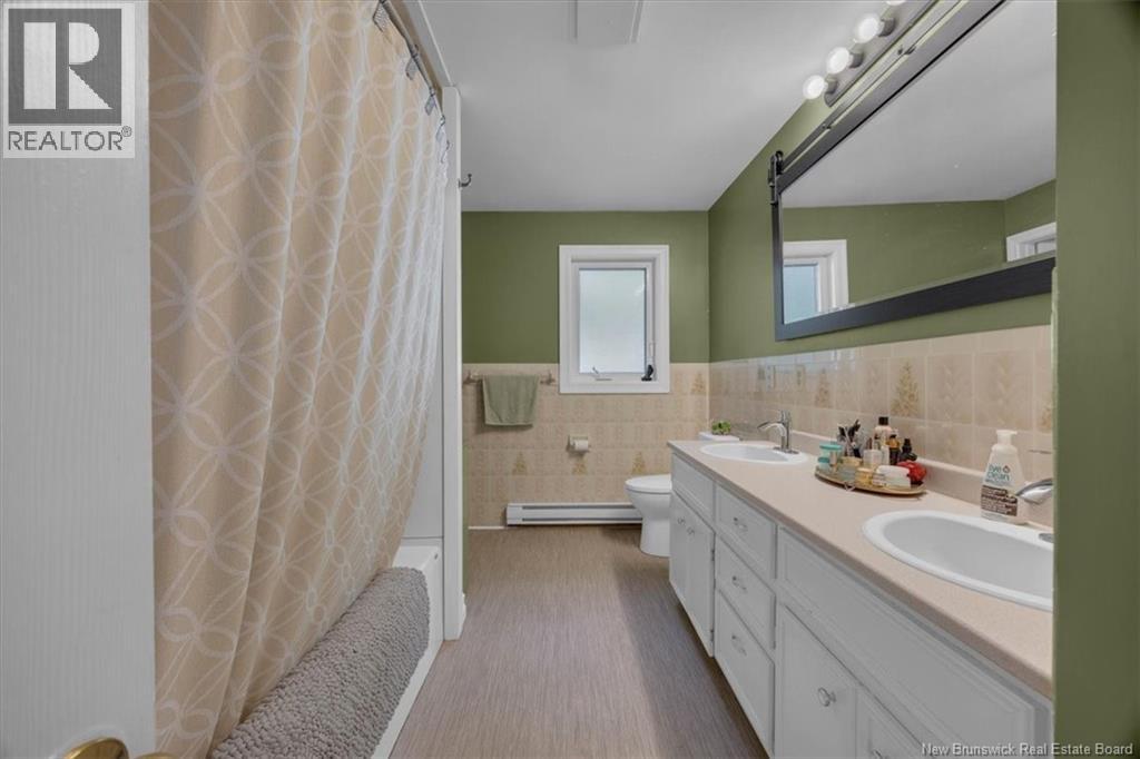 69 Renshaw Road, Rothesay, New Brunswick  E2H 1R7 - Photo 17 - NB143731