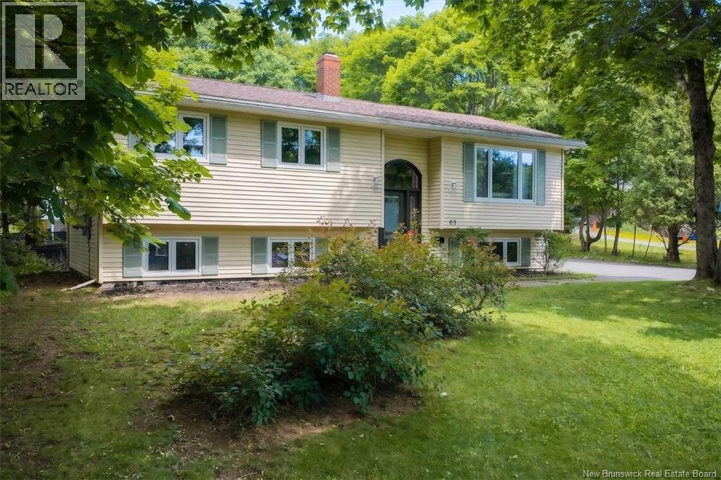 69 Renshaw Road, Rothesay, New Brunswick  E2H 1R7 - Photo 3 - NB143731