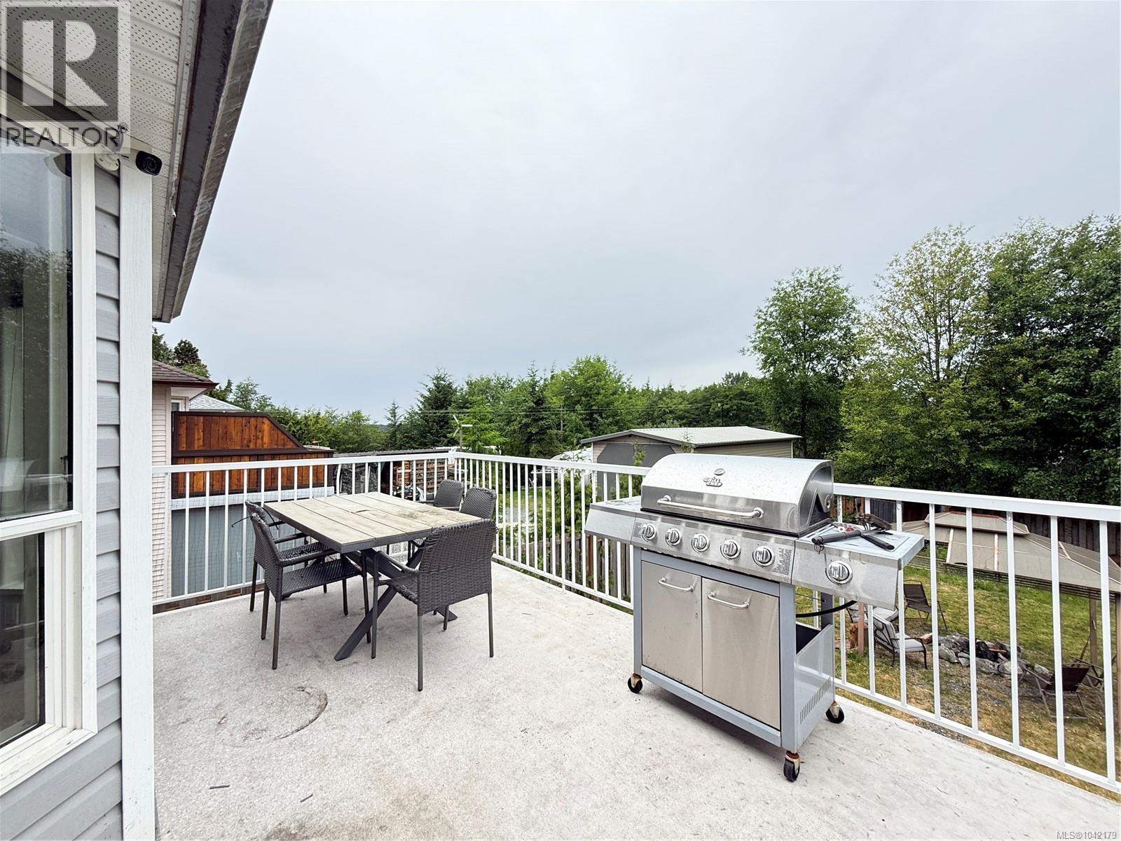 2116 Northland Rd, Port Mcneill, British Columbia  V0N 2R0 - Photo 9 - 1042179