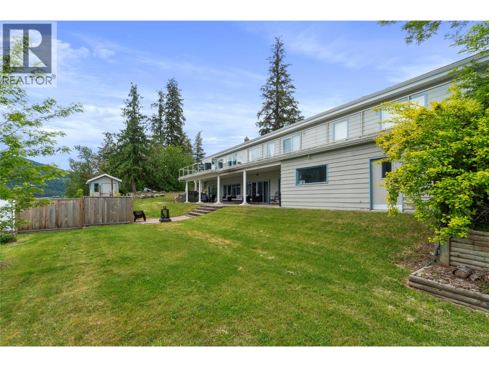 2437 Blind Bay Road, Blind Bay, British Columbia  V0E 1H1 - Photo 11 - 10398342