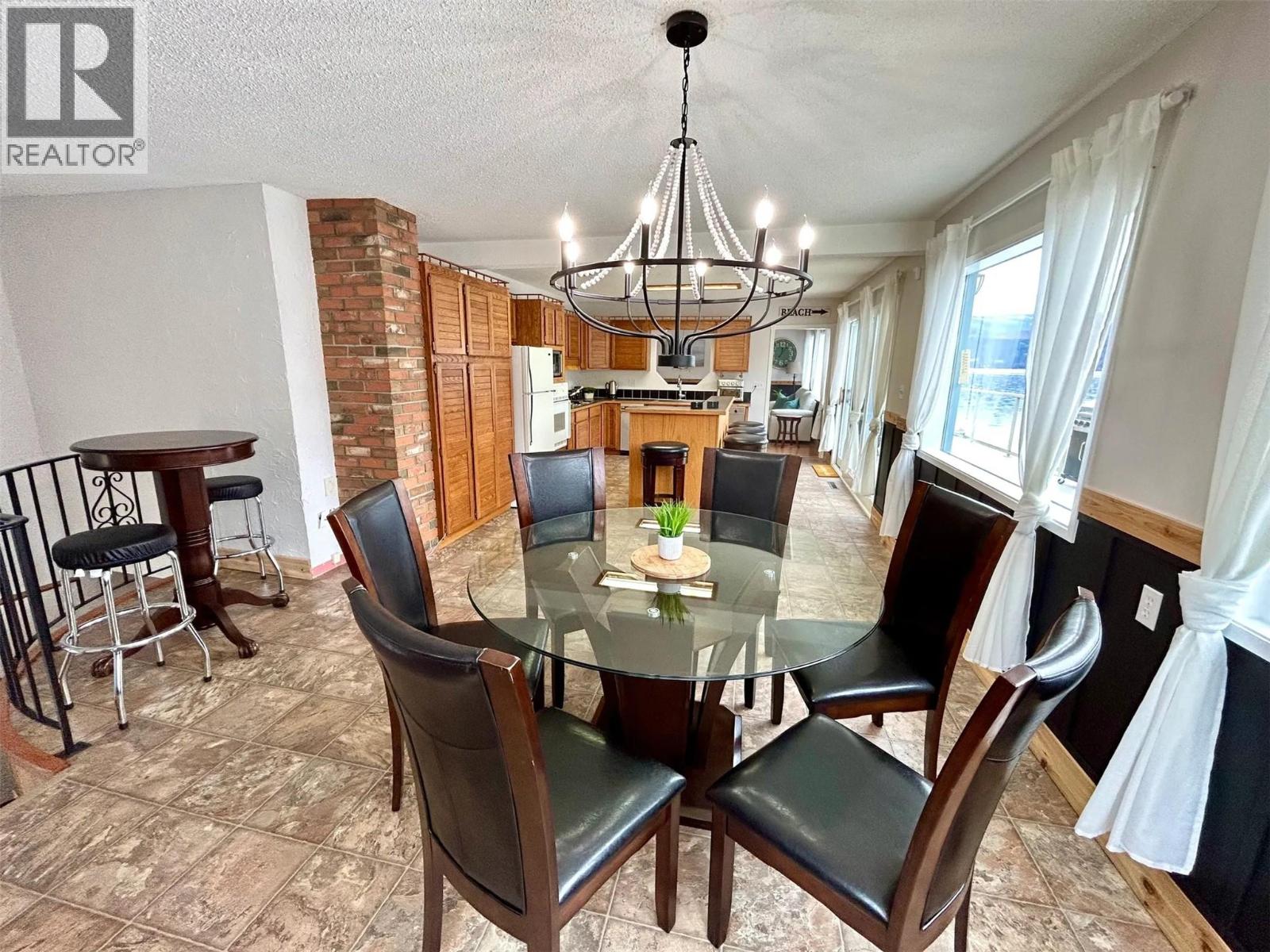 2437 Blind Bay Road, Blind Bay, British Columbia  V0E 1H1 - Photo 16 - 10398342