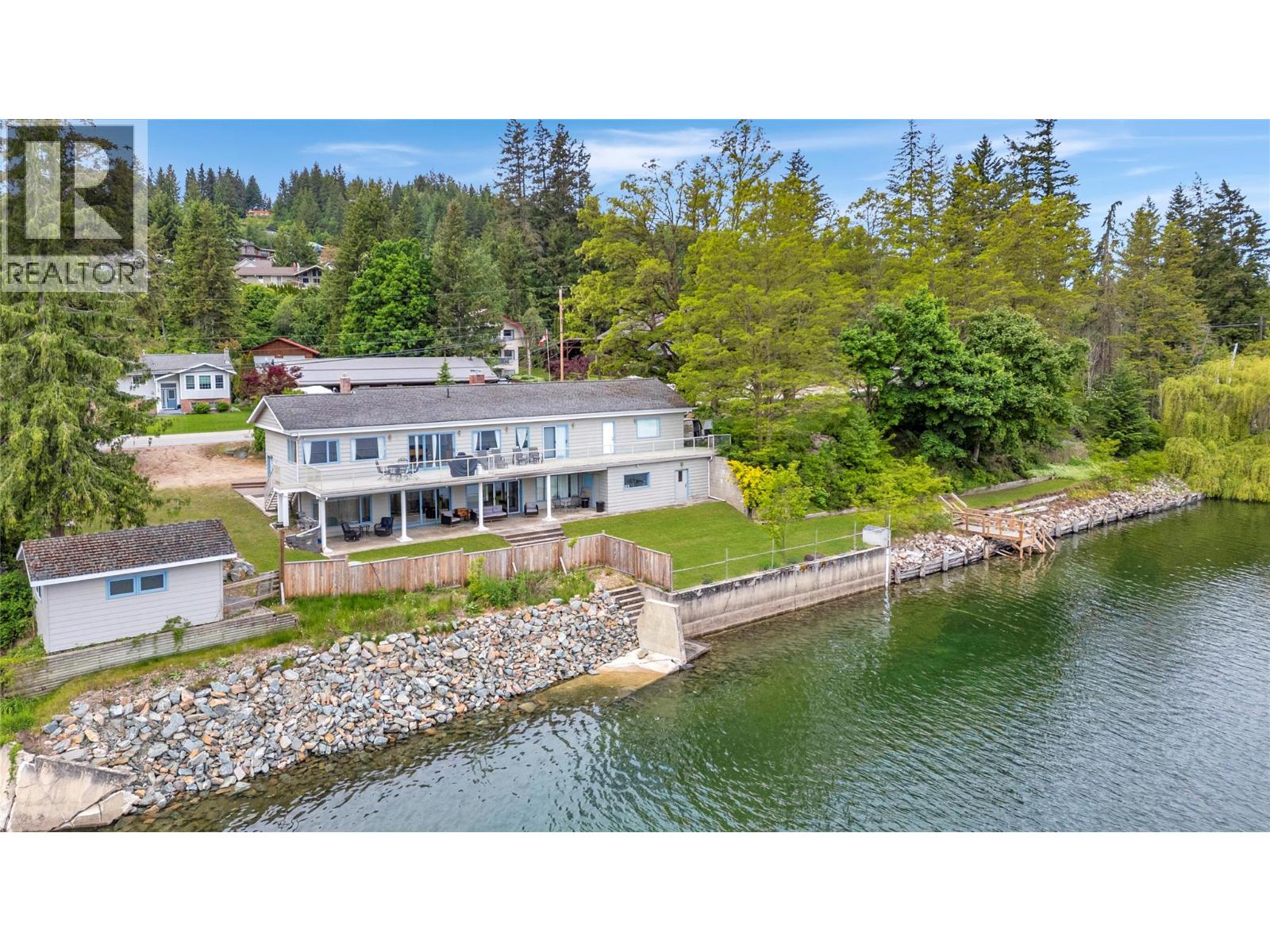 2437 Blind Bay Road, Blind Bay, British Columbia  V0E 1H1 - Photo 2 - 10398342