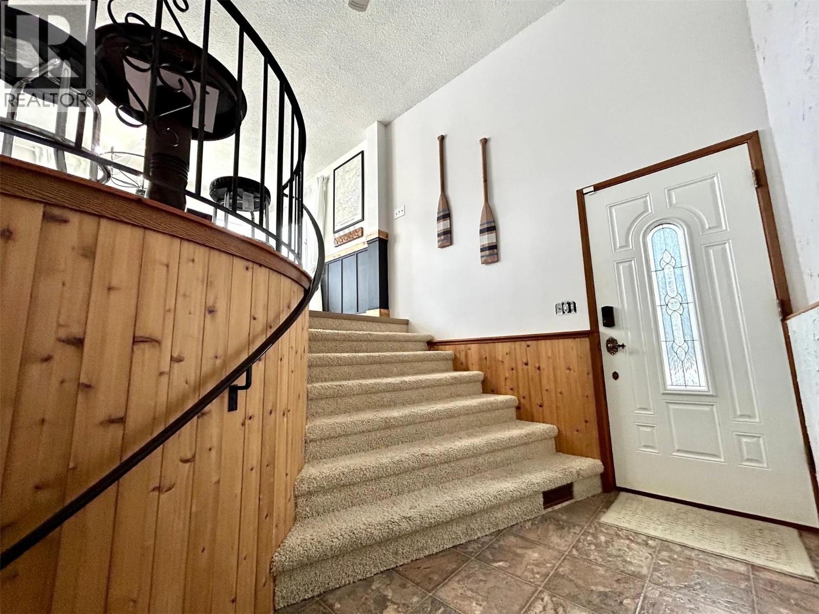 2437 Blind Bay Road, Blind Bay, British Columbia  V0E 1H1 - Photo 12 - 10398342