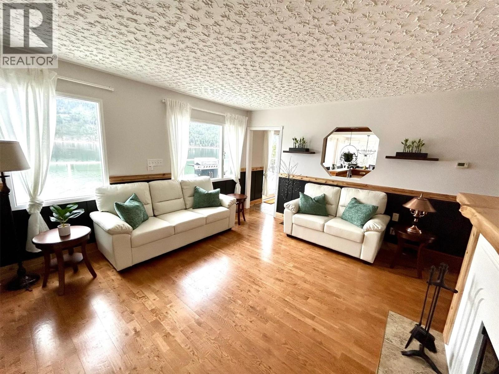2437 Blind Bay Road, Blind Bay, British Columbia  V0E 1H1 - Photo 26 - 10398342