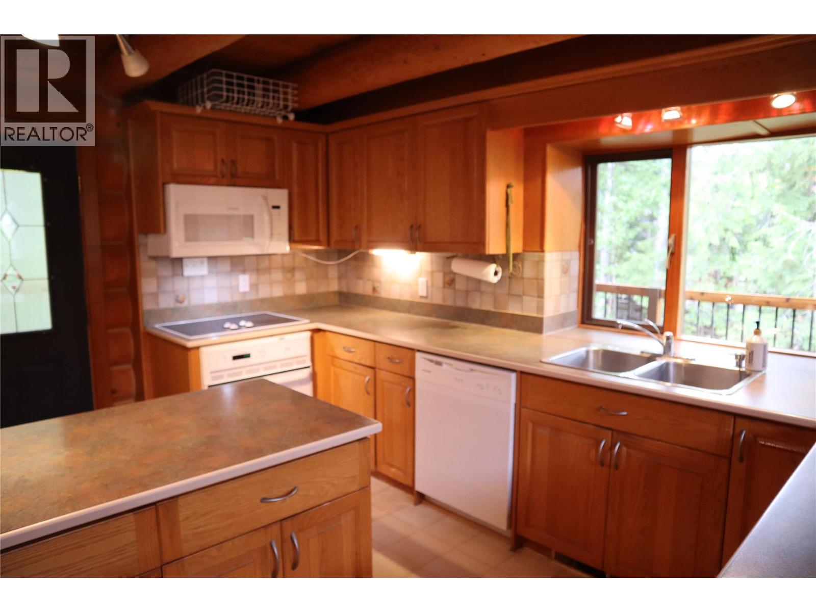 4221 Barriere Lakes Road, Barriere, British Columbia  V0E 1E0 - Photo 7 - 10387811