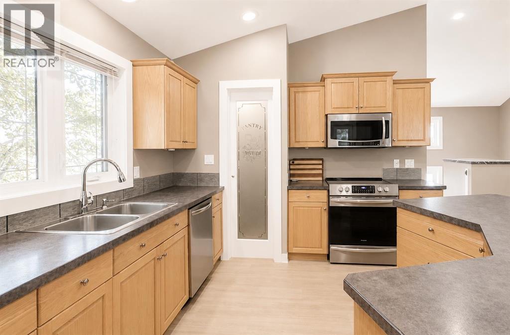 5604 16 Avenue, Edson, Alberta  T7E 1X1 - Photo 11 - A2338260