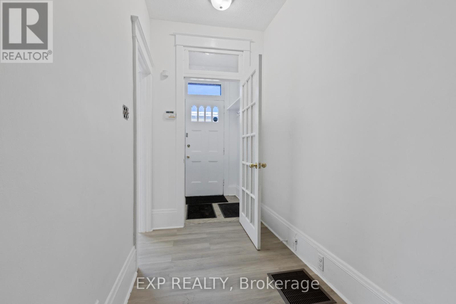 292-294 Clarence Street, Ottawa, Ontario  K1N 5R3 - Photo 4 - X13705038