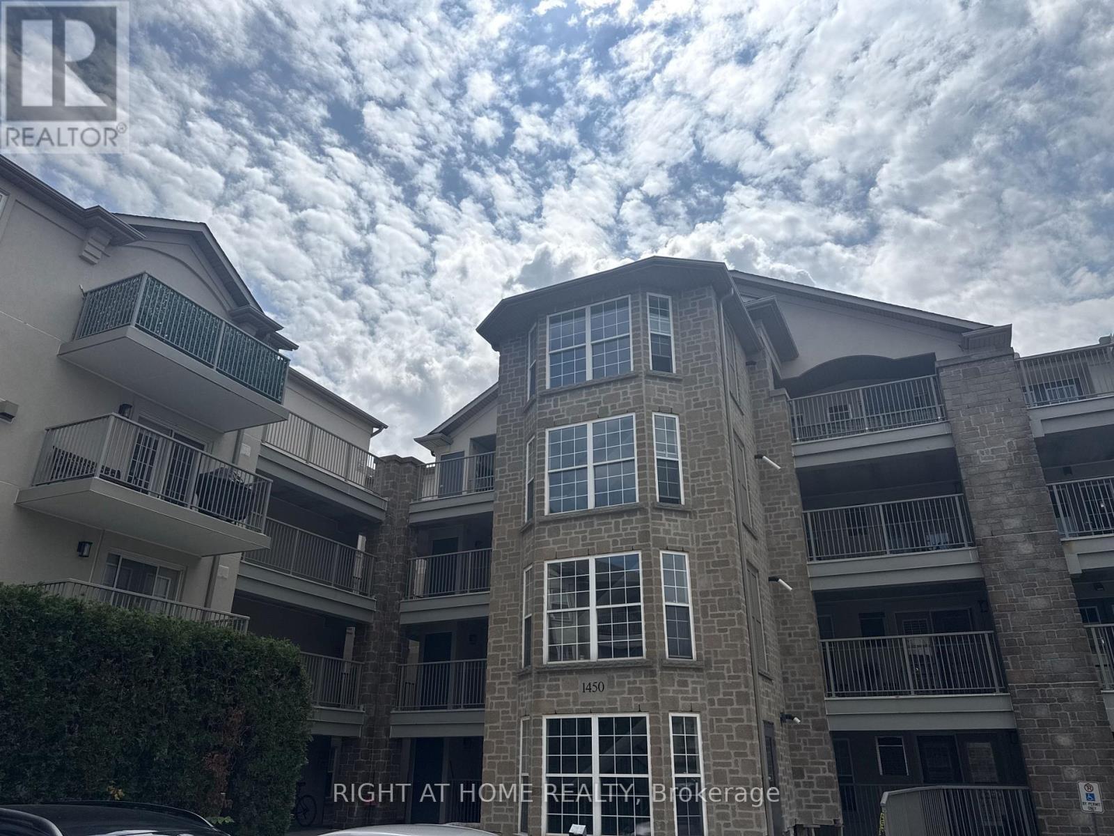 113 - 1450 BISHOPS GATE, Oakville, Ontario