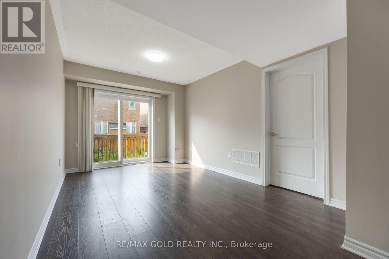 56 Stewardship Road, Brampton, Ontario  L7A 4W6 - Photo 4 - W13587382
