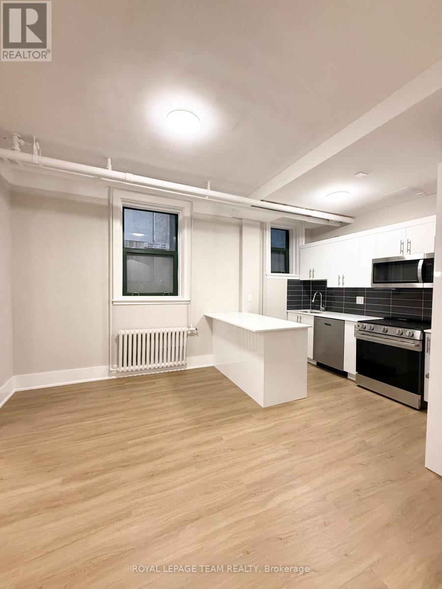 36 - 235 Cooper Street, Ottawa, Ontario  K2P 1L7 - Photo 11 - X13705064