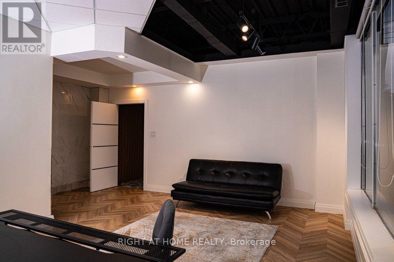 2nd Floor - 8119 Yonge Street, Markham, Ontario  L3T 2C6 - Photo 11 - N13705060