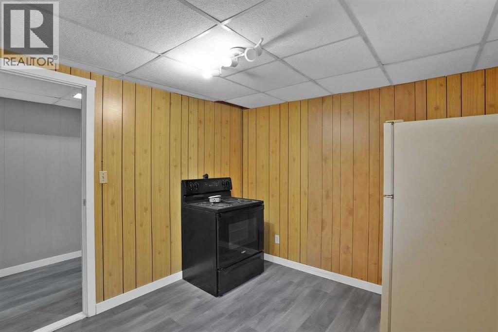 5009 41 Street Close, Innisfail, Alberta  T4G 1H8 - Photo 34 - A2314258