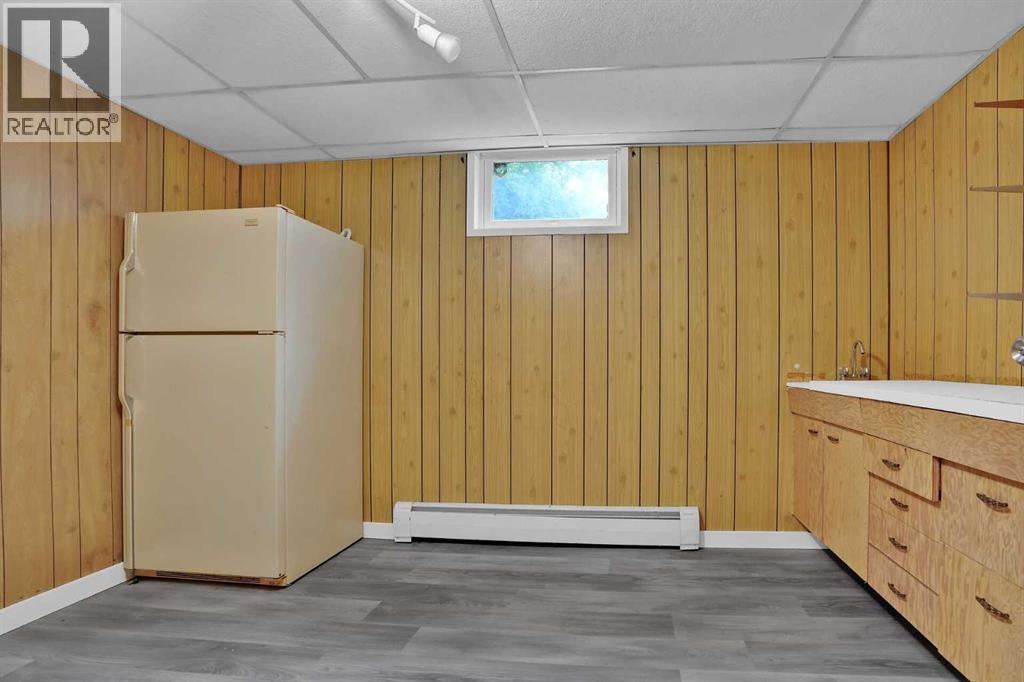 5009 41 Street Close, Innisfail, Alberta  T4G 1H8 - Photo 33 - A2314258
