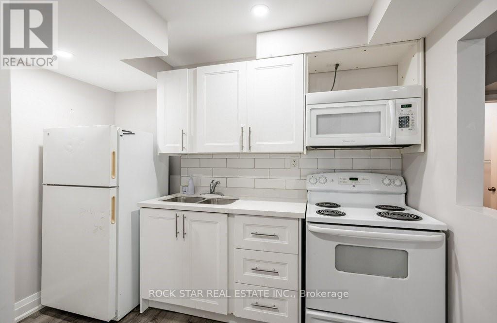 Lower - 271 Carson Drive, Hamilton, Ontario  L8T 2X8 - Photo 12 - X13705066