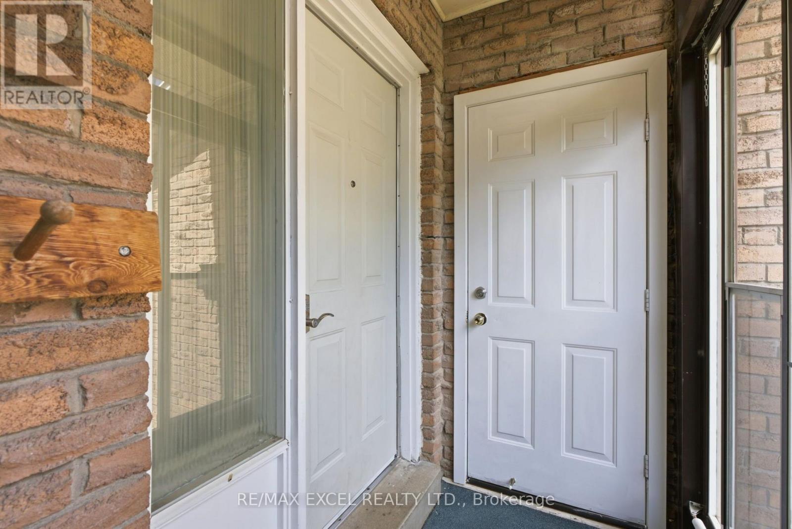 50 Shootfield Crescent, Toronto, Ontario  M1S 4E2 - Photo 3 - E13687016