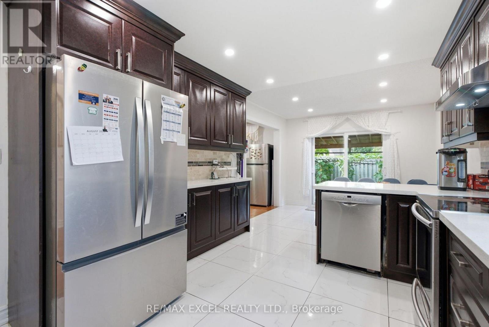 50 Shootfield Crescent, Toronto, Ontario  M1S 4E2 - Photo 7 - E13687016
