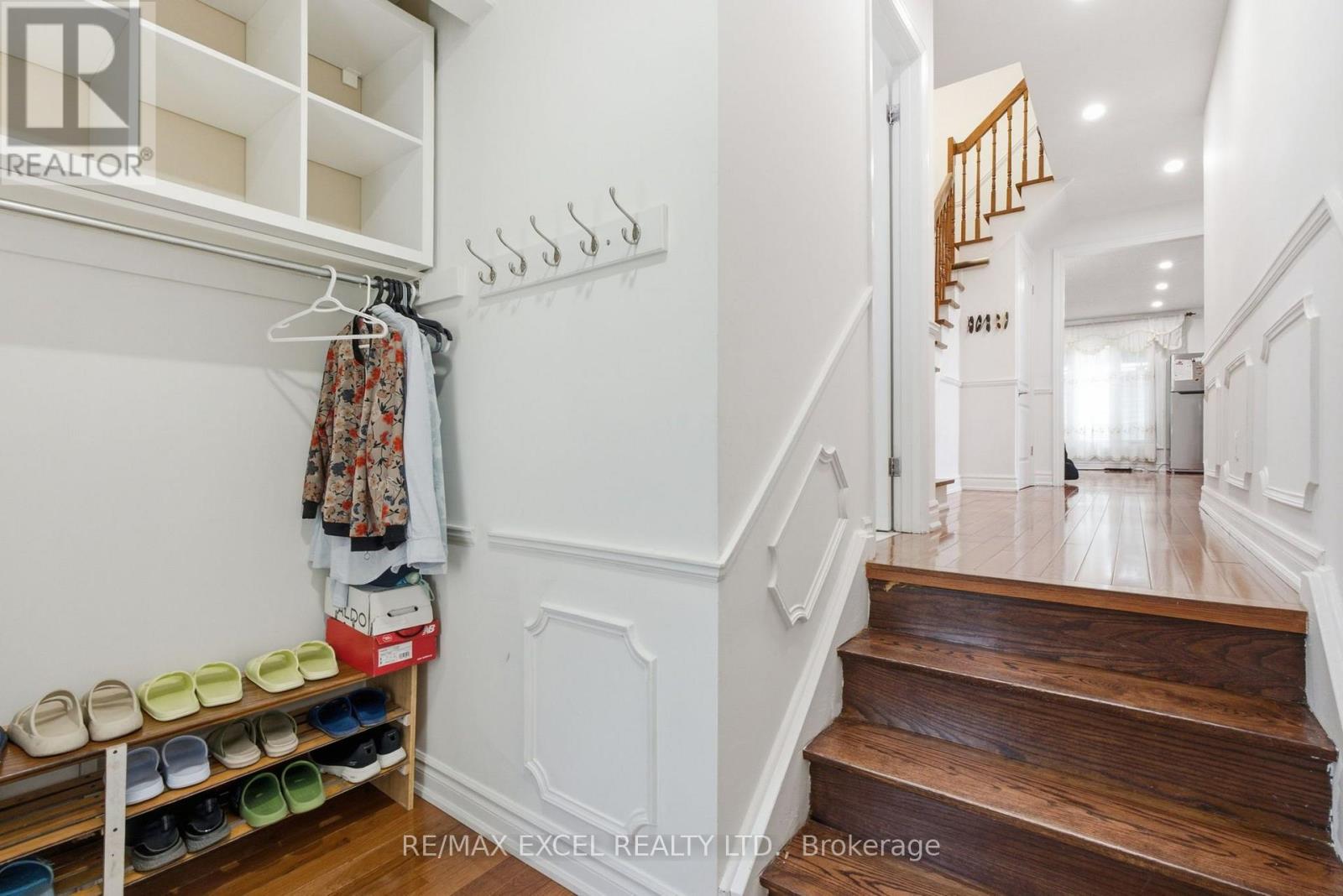 50 Shootfield Crescent, Toronto, Ontario  M1S 4E2 - Photo 5 - E13687016