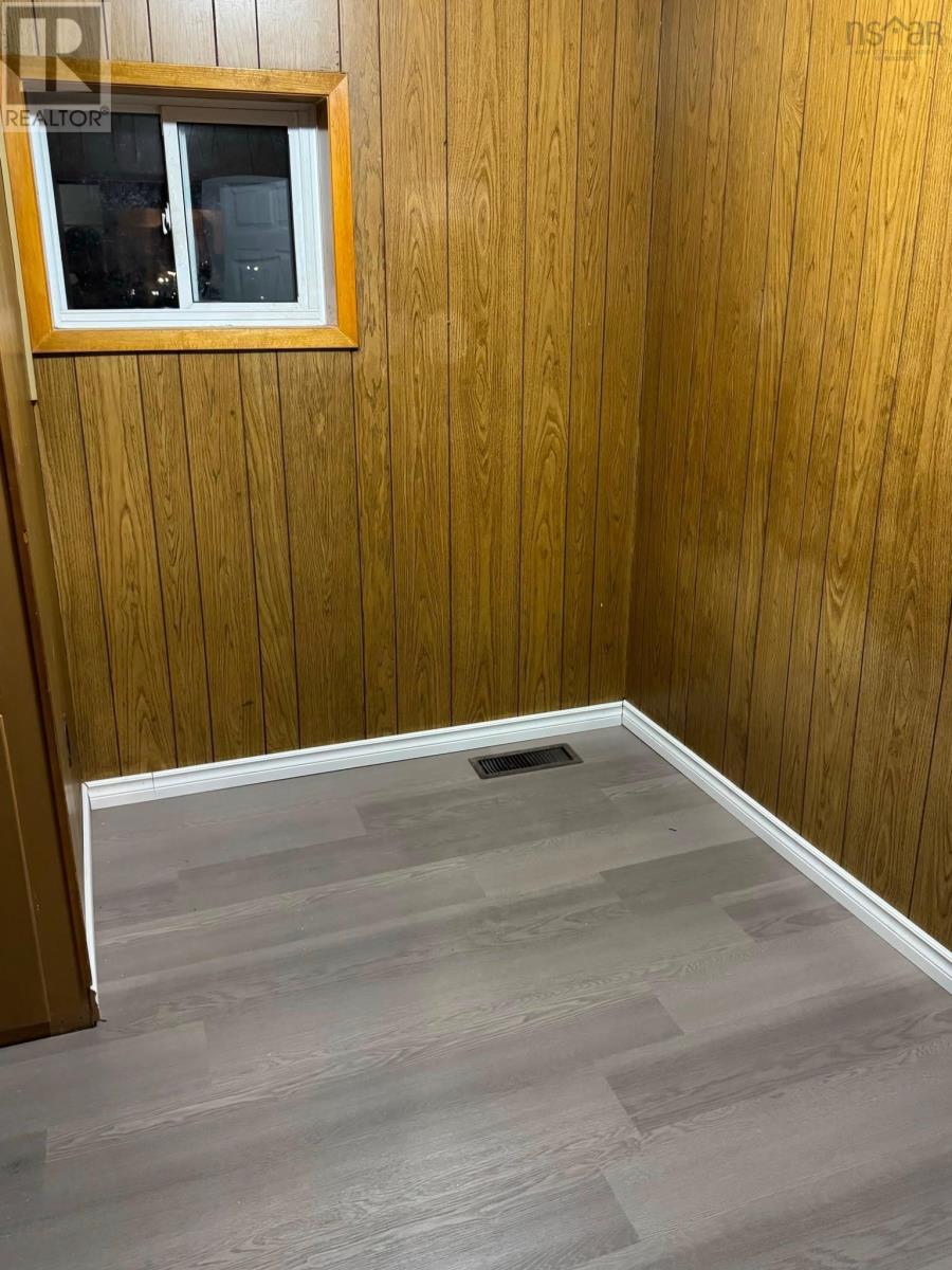 391 Townsend Street, Sydney, Nova Scotia  B1P 5G3 - Photo 7 - 202613587