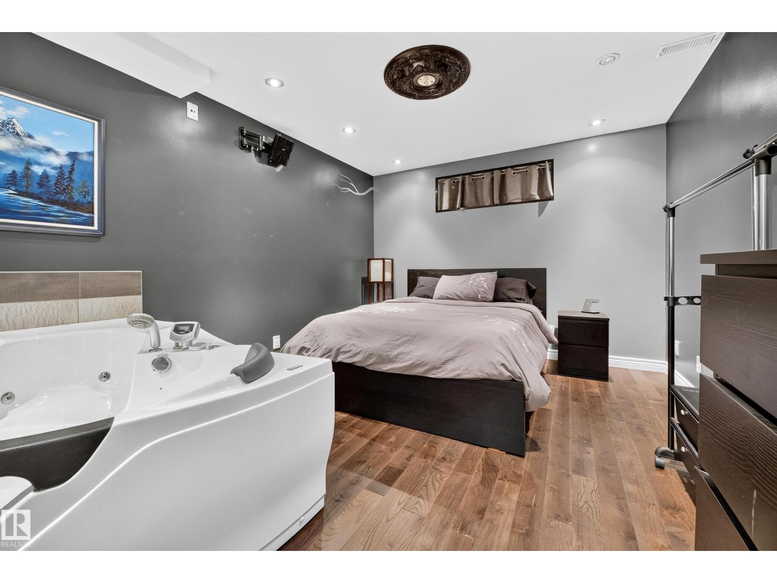 251 River Pt NW, Edmonton, Alberta  T5A 4Z2 - Photo 44 - E4497995