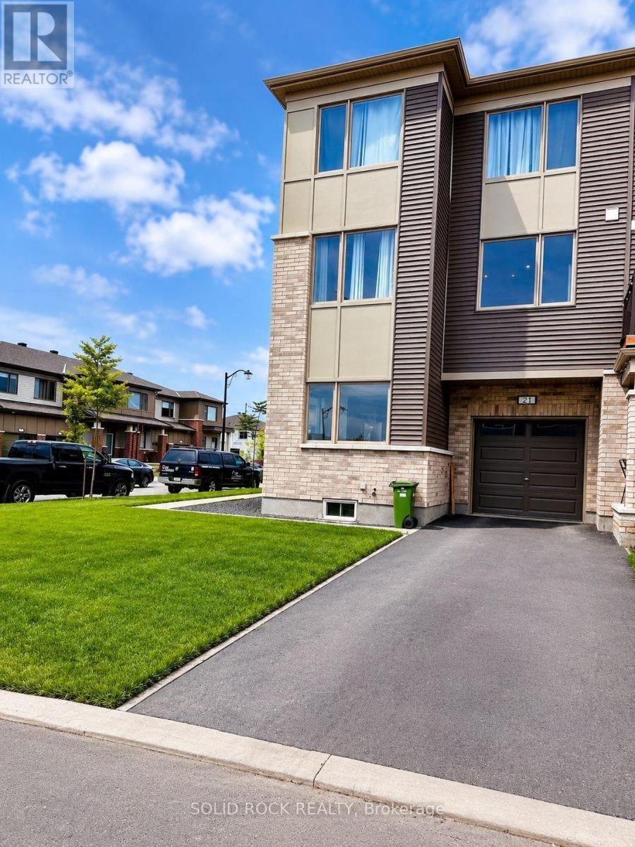 21 Stitch Mews Street, Ottawa, Ontario  K0A 2Z0 - Photo 2 - X13611182