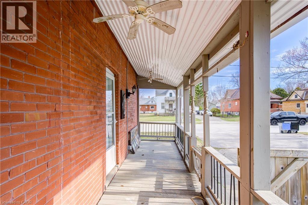 137 Wellington Street, Mitchell, Ontario  N0K 1N0 - Photo 34 - 40849434