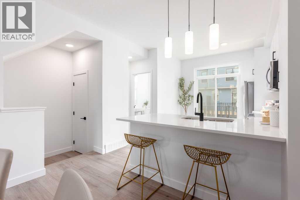 702, 437 Alpine Avenue SW, Calgary, Alberta  T2Y 0Z8 - Photo 4 - A2332737