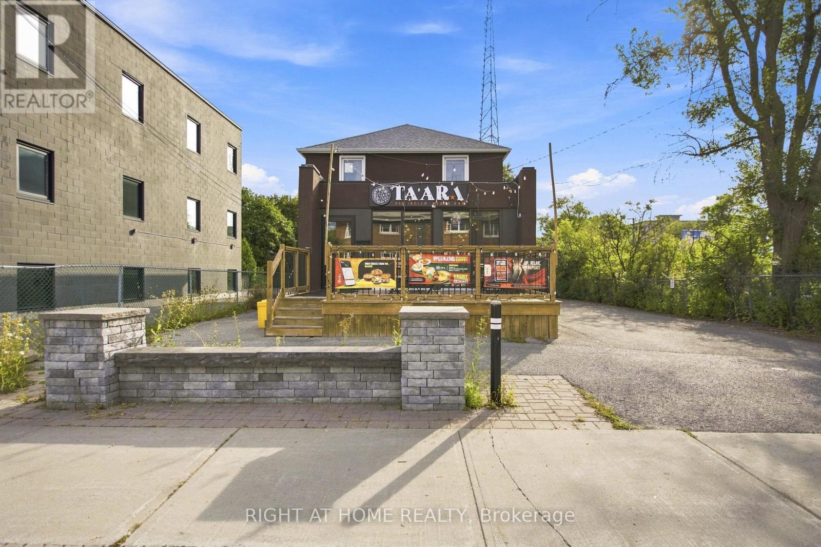 727 Churchill Avenue, Ottawa, Ontario  K1Z 5G7 - Photo 2 - X13705082
