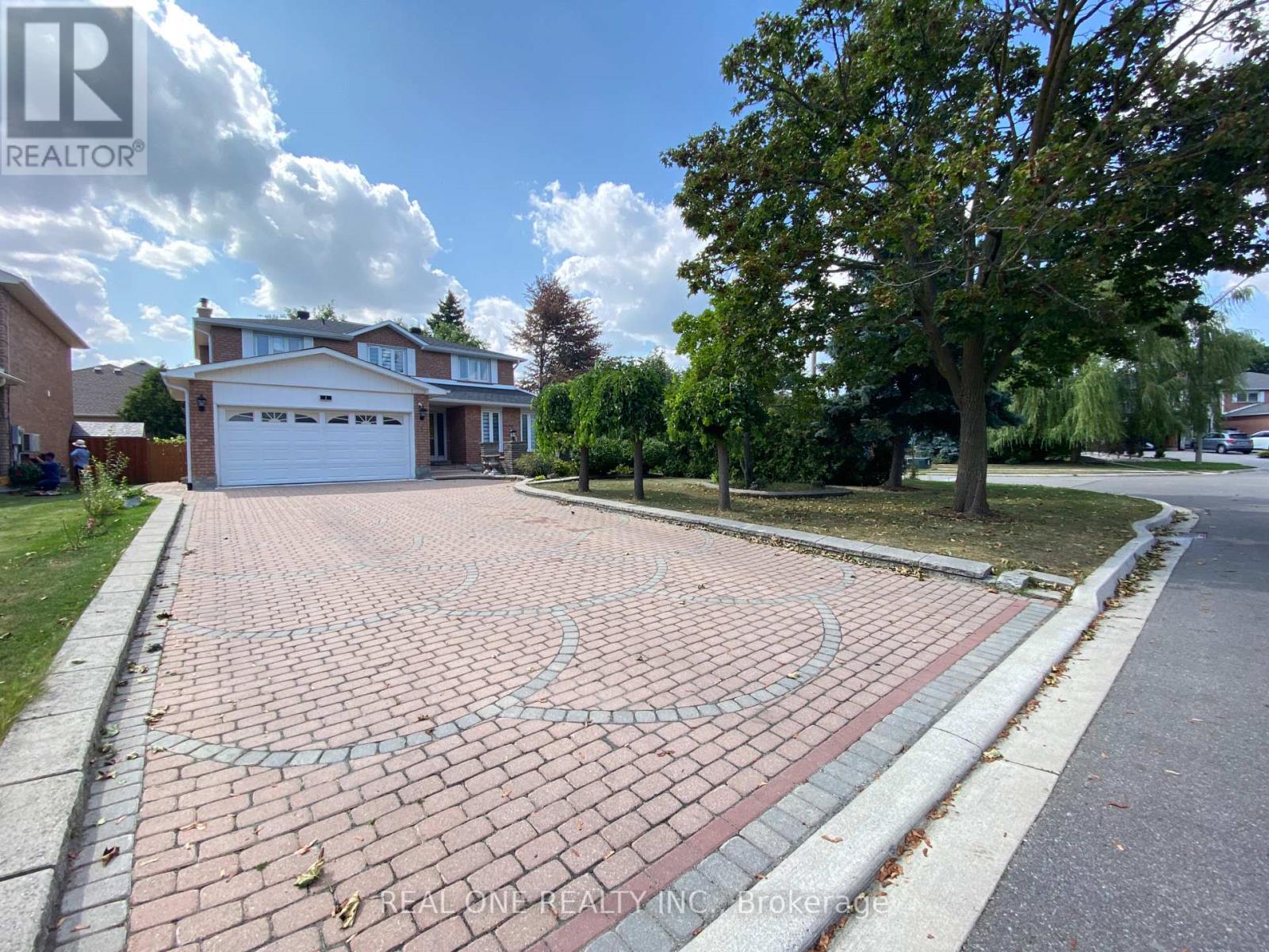 1 ADDISON STREET, Richmond Hill, Ontario