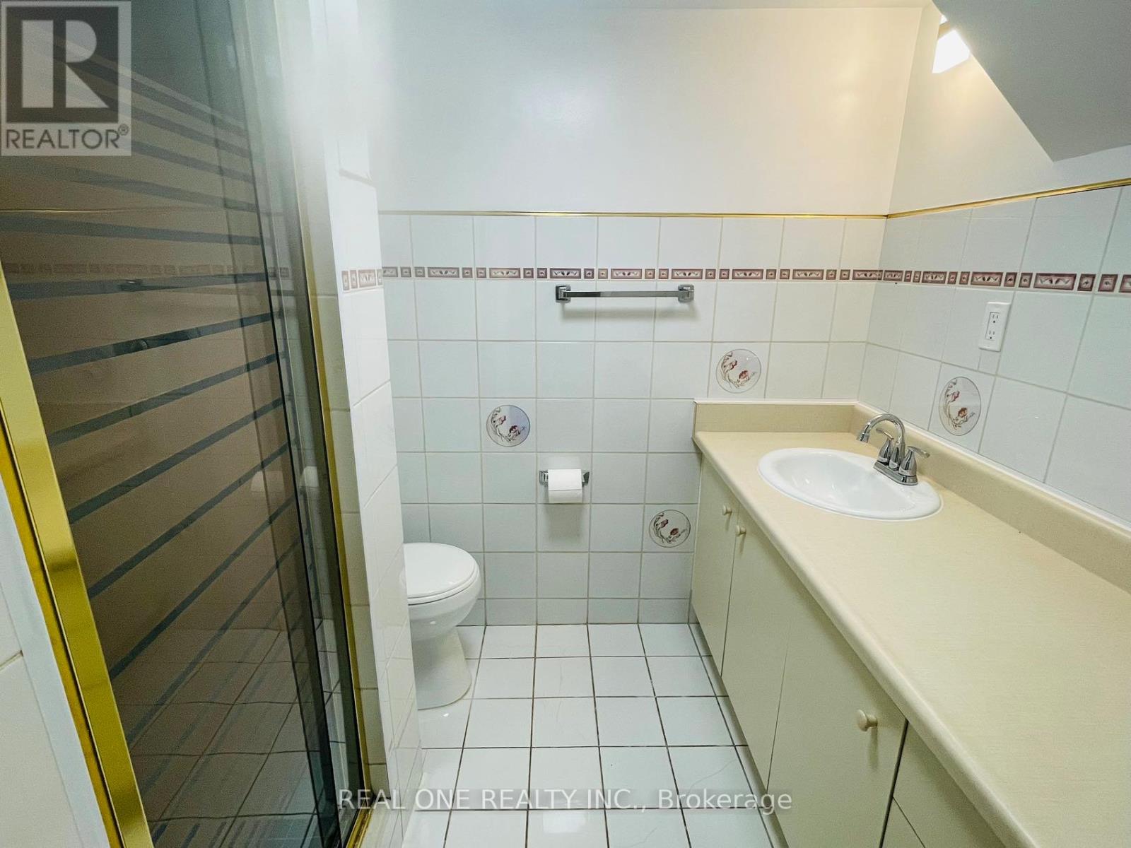 1 Addison Street, Richmond Hill, Ontario  L4C 7M2 - Photo 8 - N13705084