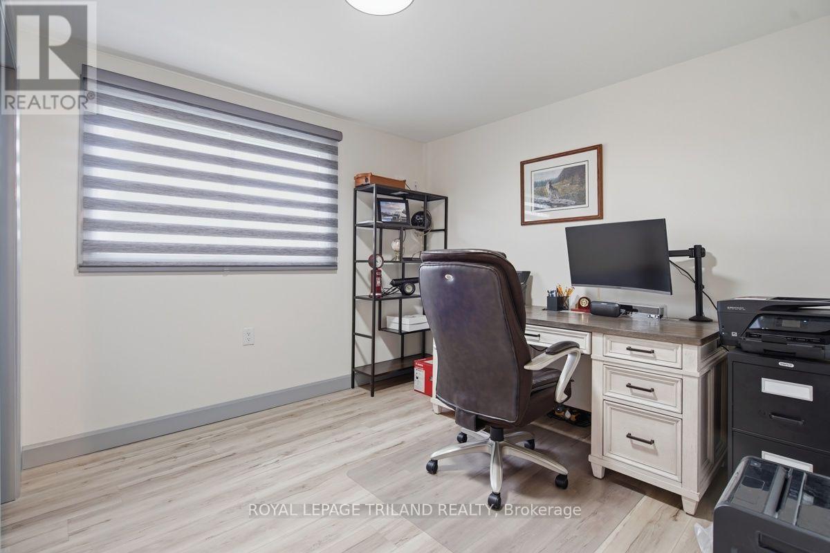 27 Aldborough Avenue, St. Thomas, Ontario  N5R 4S8 - Photo 6 - X13628574