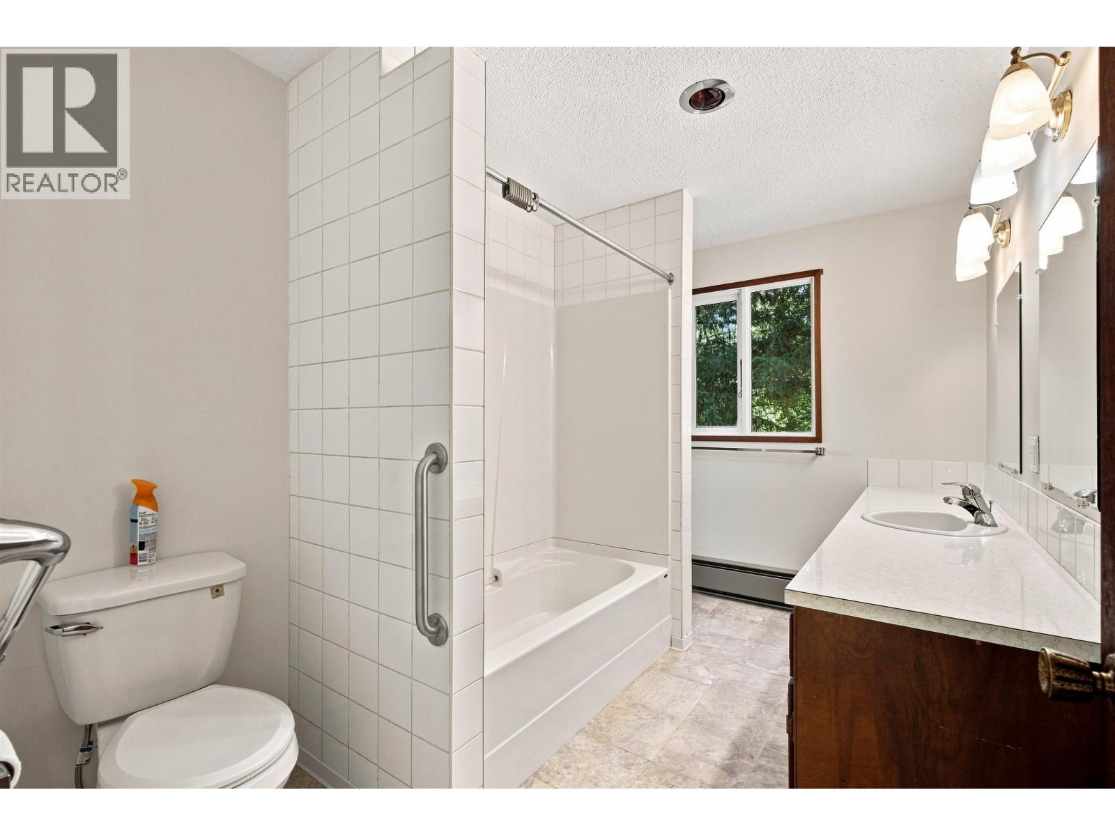 1004 Hodgson Road, Williams Lake, British Columbia  V2G 4Y3 - Photo 12 - R3158086