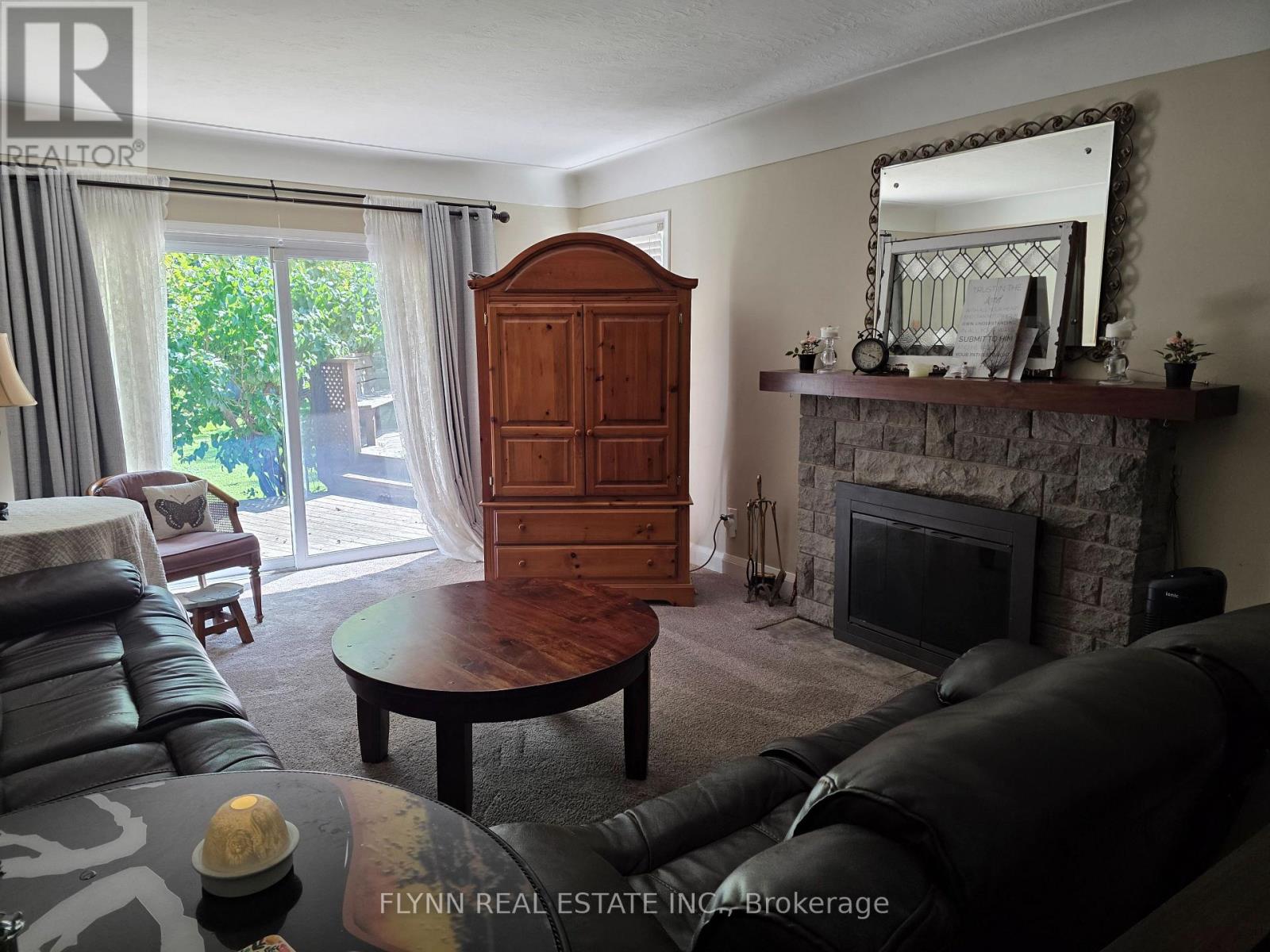 5896 Valley Way, Niagara Falls, Ontario  L2E 1Y1 - Photo 9 - X13650736
