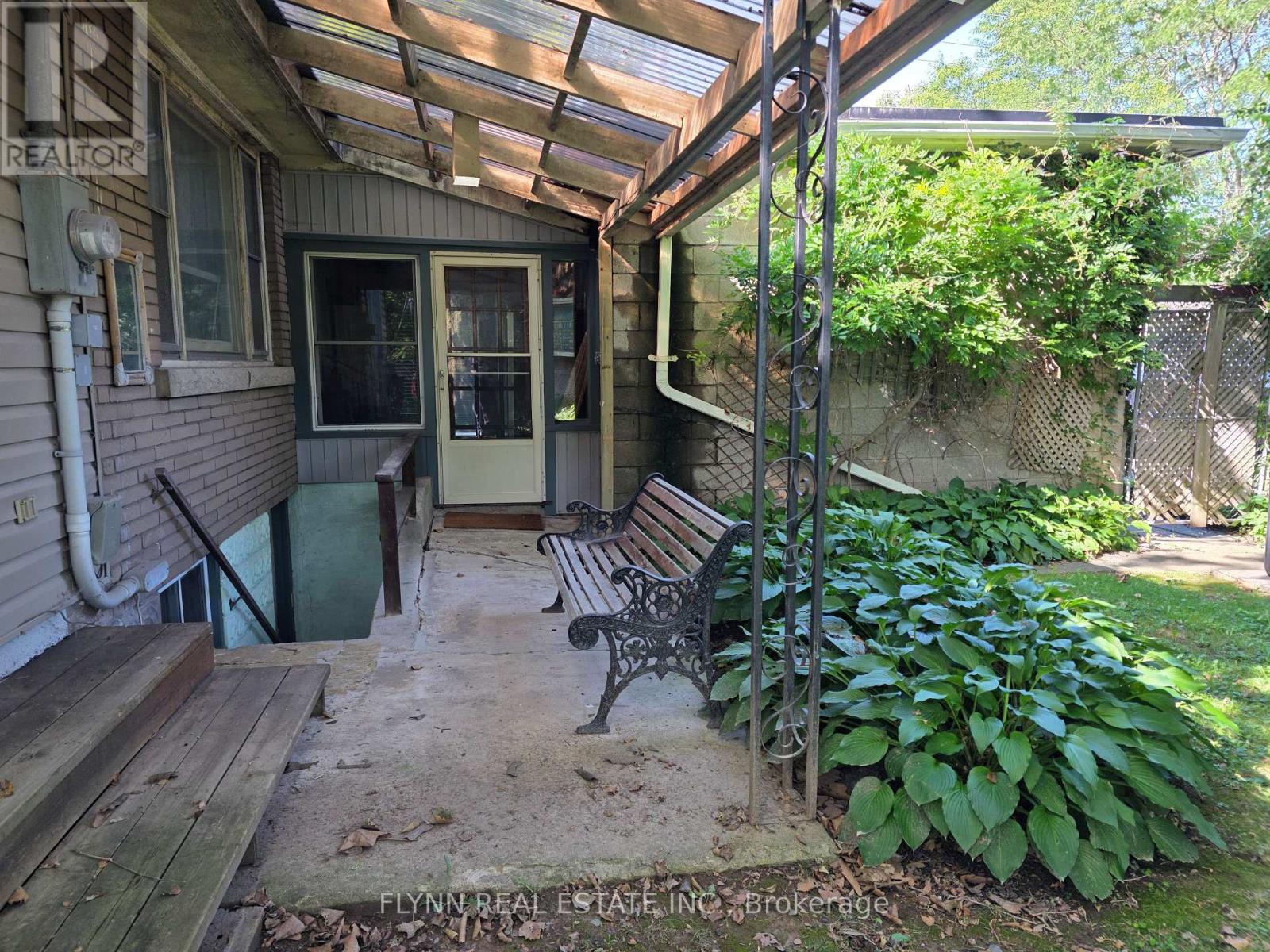5896 Valley Way, Niagara Falls, Ontario  L2E 1Y1 - Photo 42 - X13650736