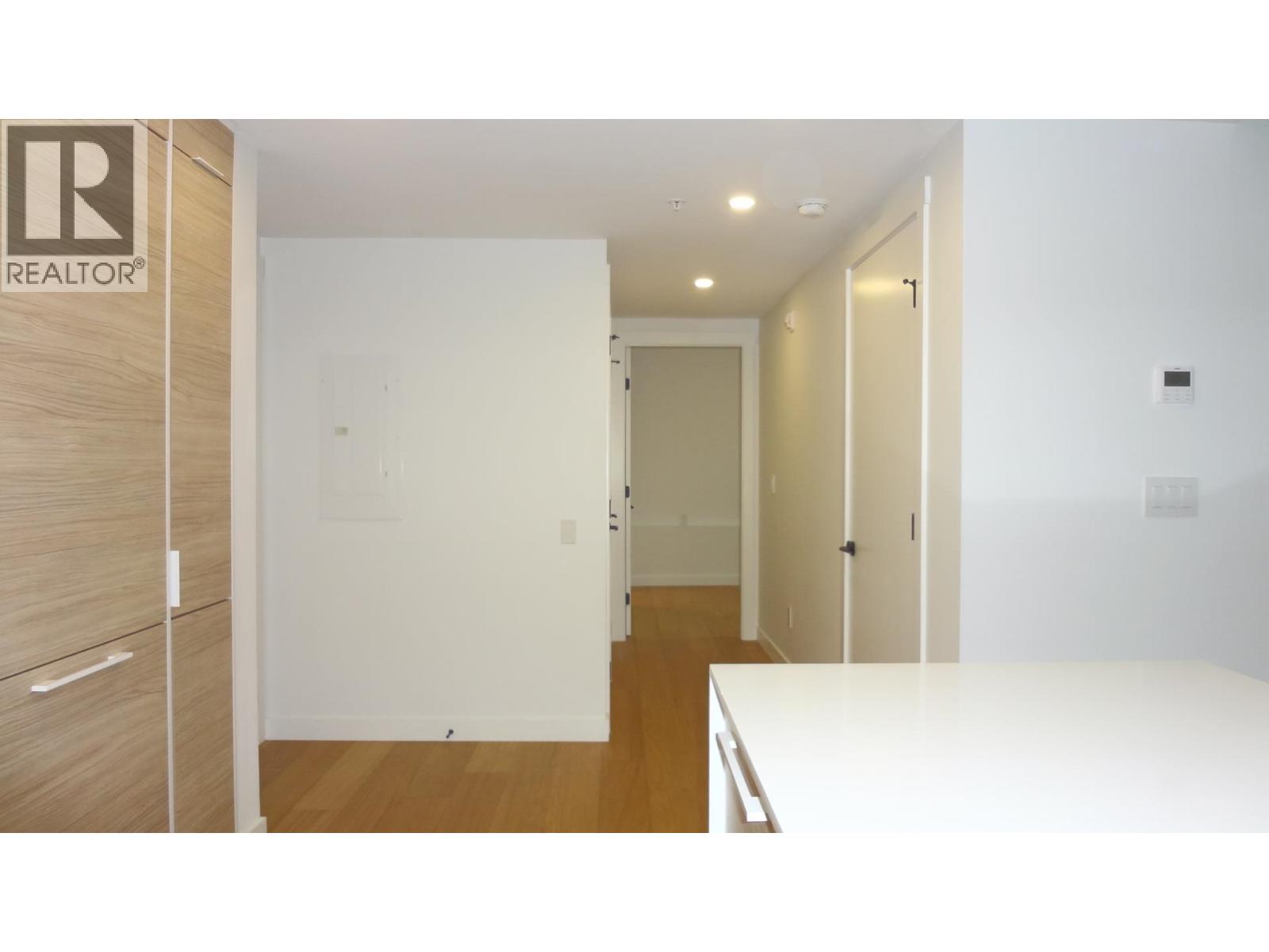 300 6485 Manitoba Street, Vancouver, British Columbia  V5Y 0P7 - Photo 5 - R3158085