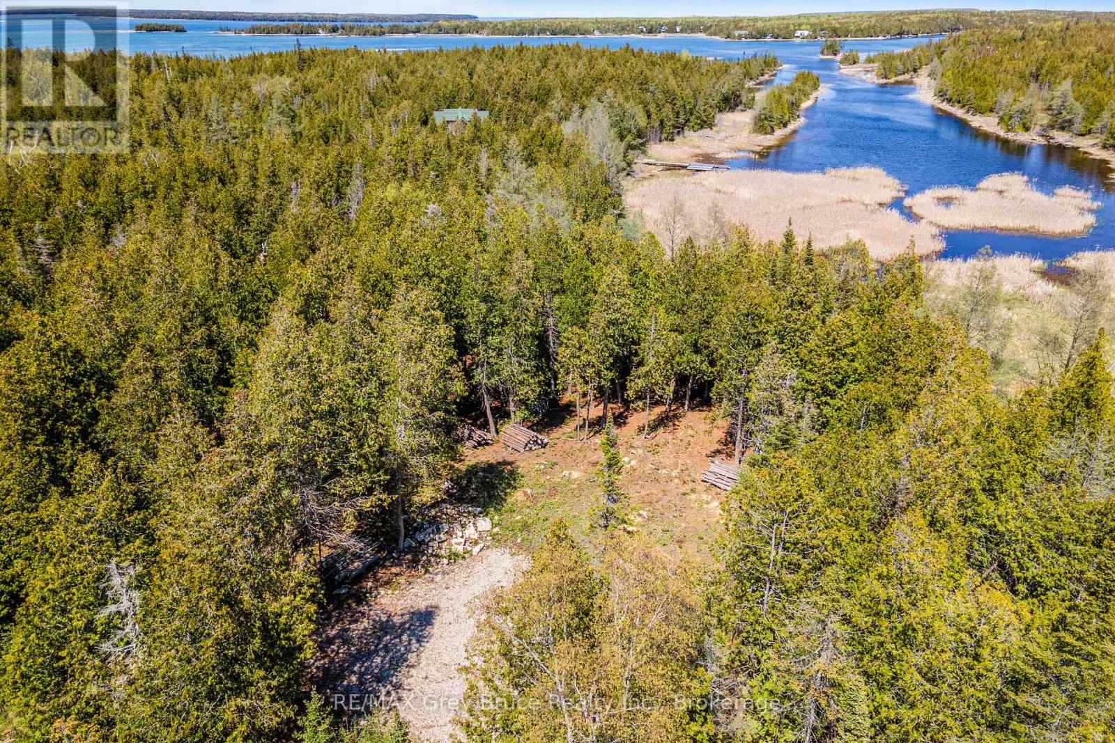 228 Corey Crescent, Northern Bruce Peninsula, Ontario  N0H 2R0 - Photo 2 - X13705108