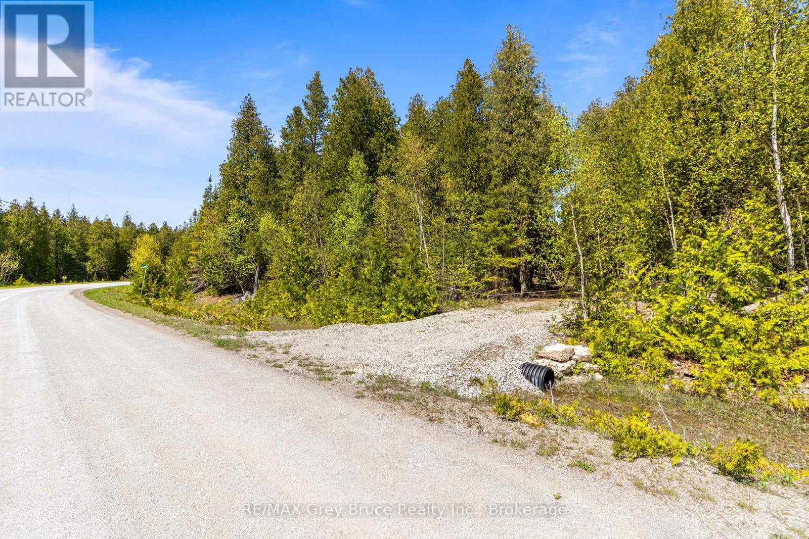 228 Corey Crescent, Northern Bruce Peninsula, Ontario  N0H 2R0 - Photo 3 - X13705108